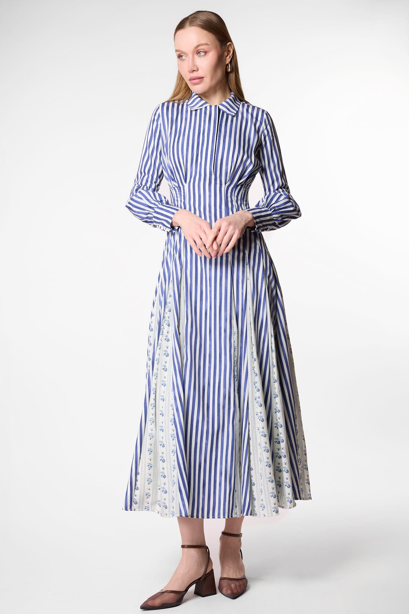The Riviera Maxi